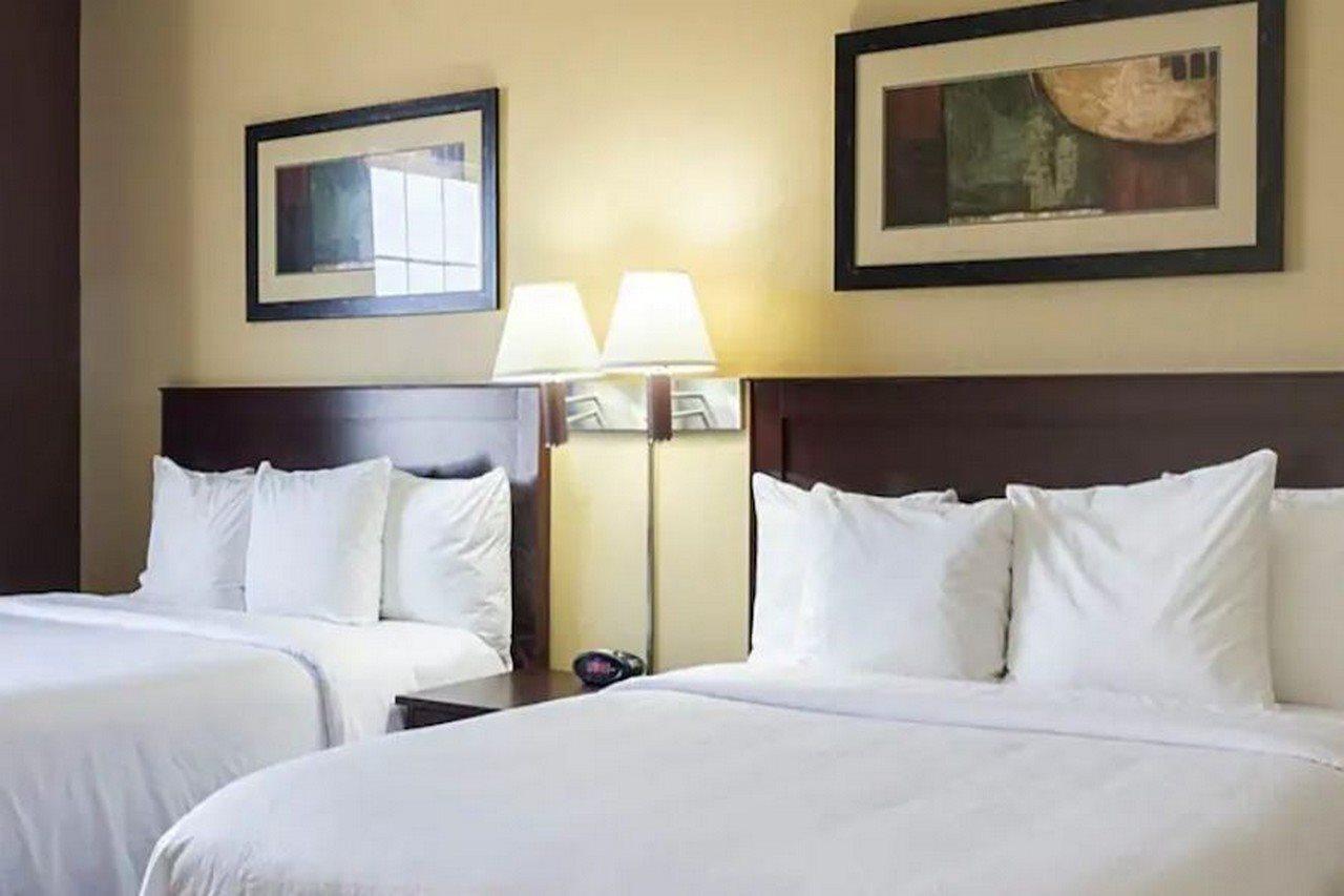 Mainstay Suites Минот Экстерьер фото
