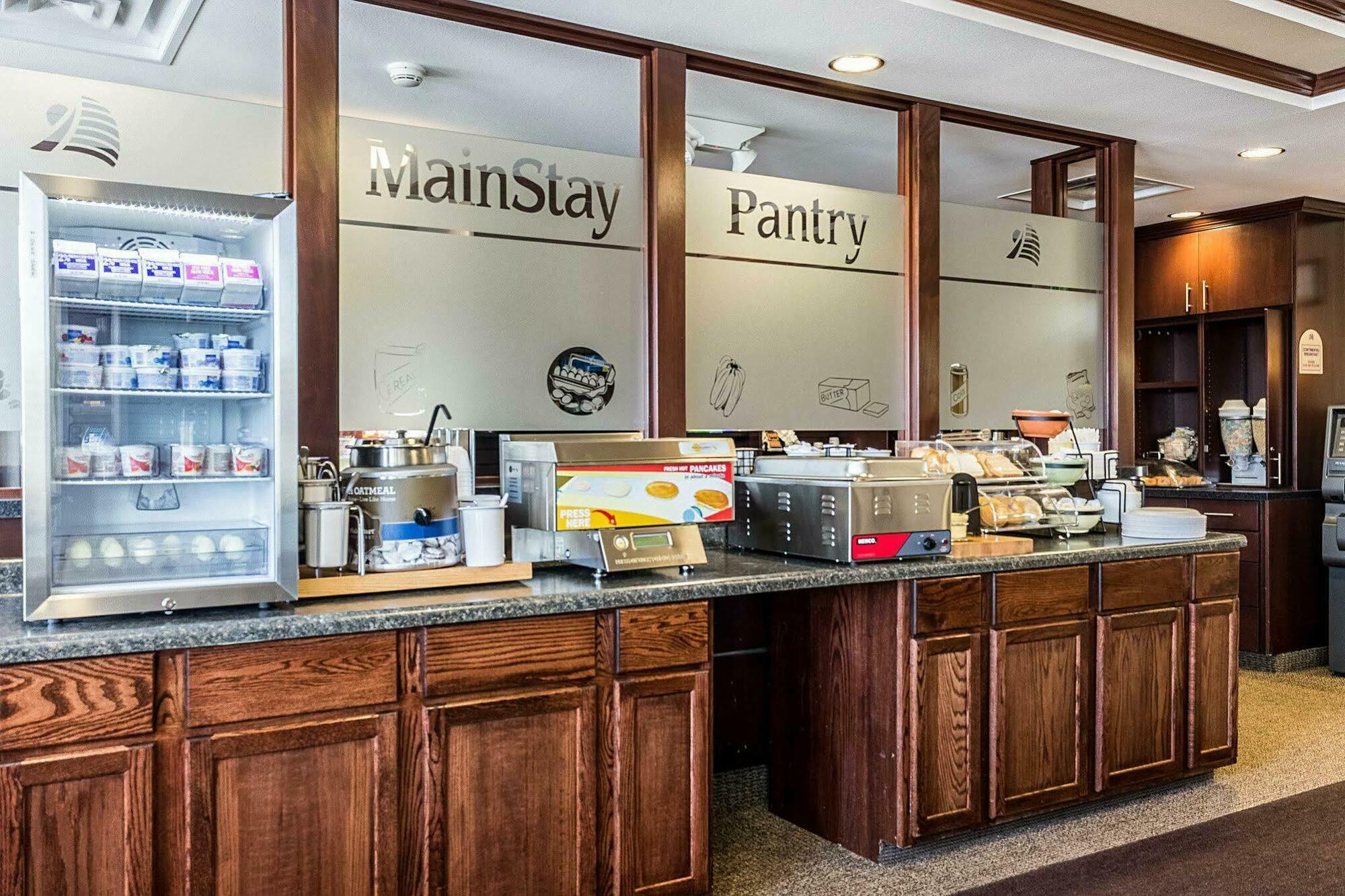 Mainstay Suites Минот Экстерьер фото